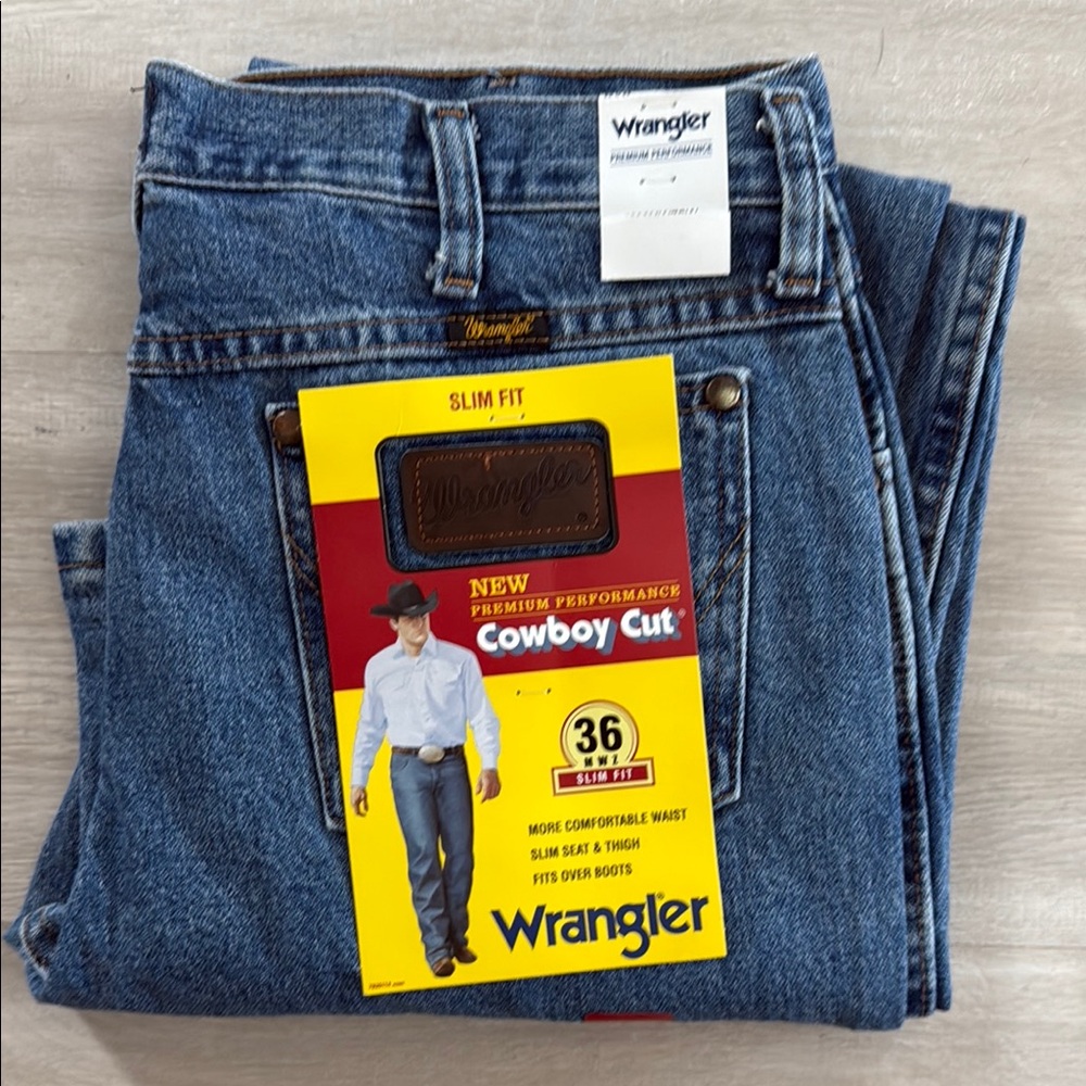 Wrangler Men's Classic Blue Slim Jeans